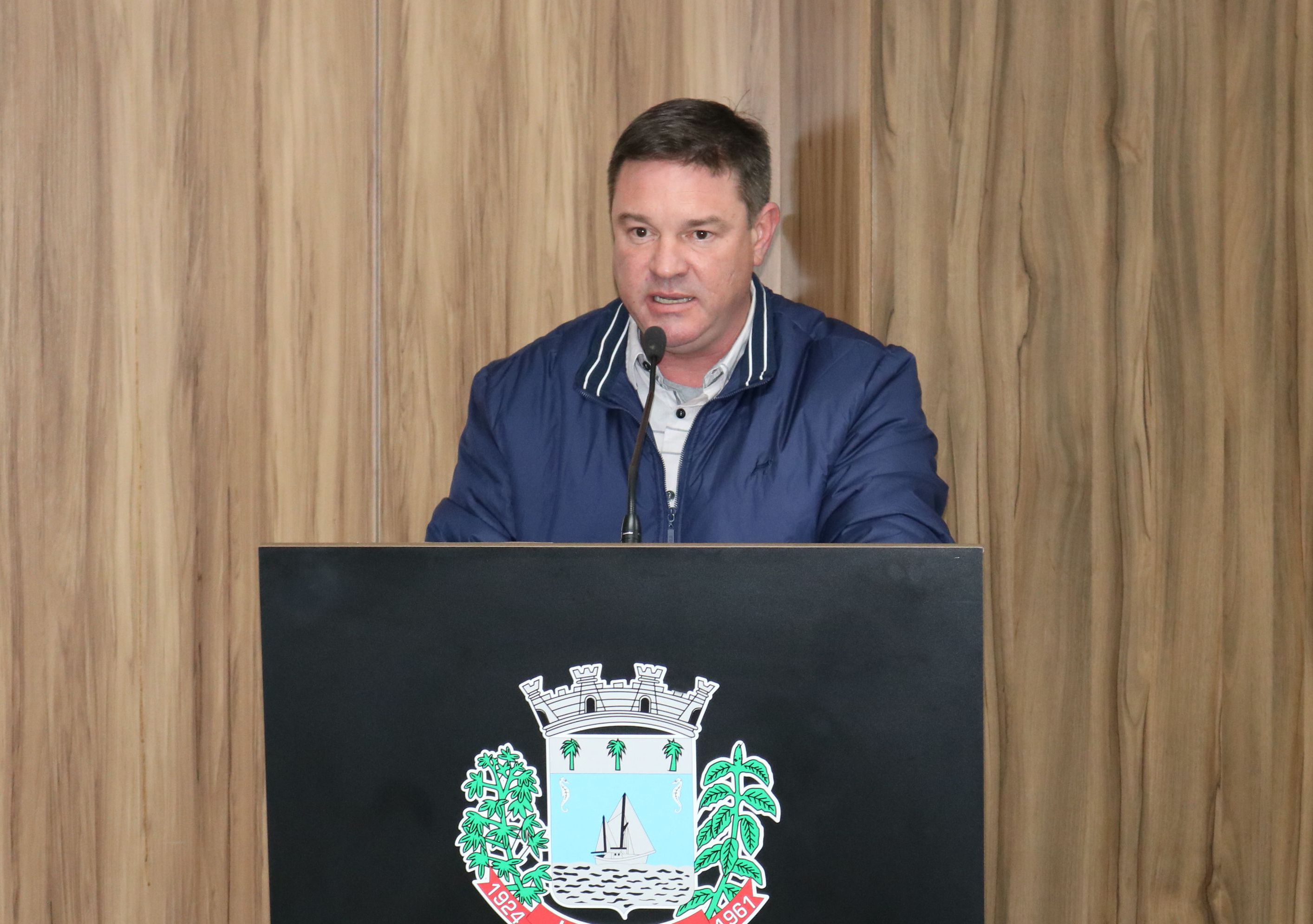 Ressler sugere amplia&ccedil;&atilde;o do atendimento m&eacute;dico no Jardim Elizabete
