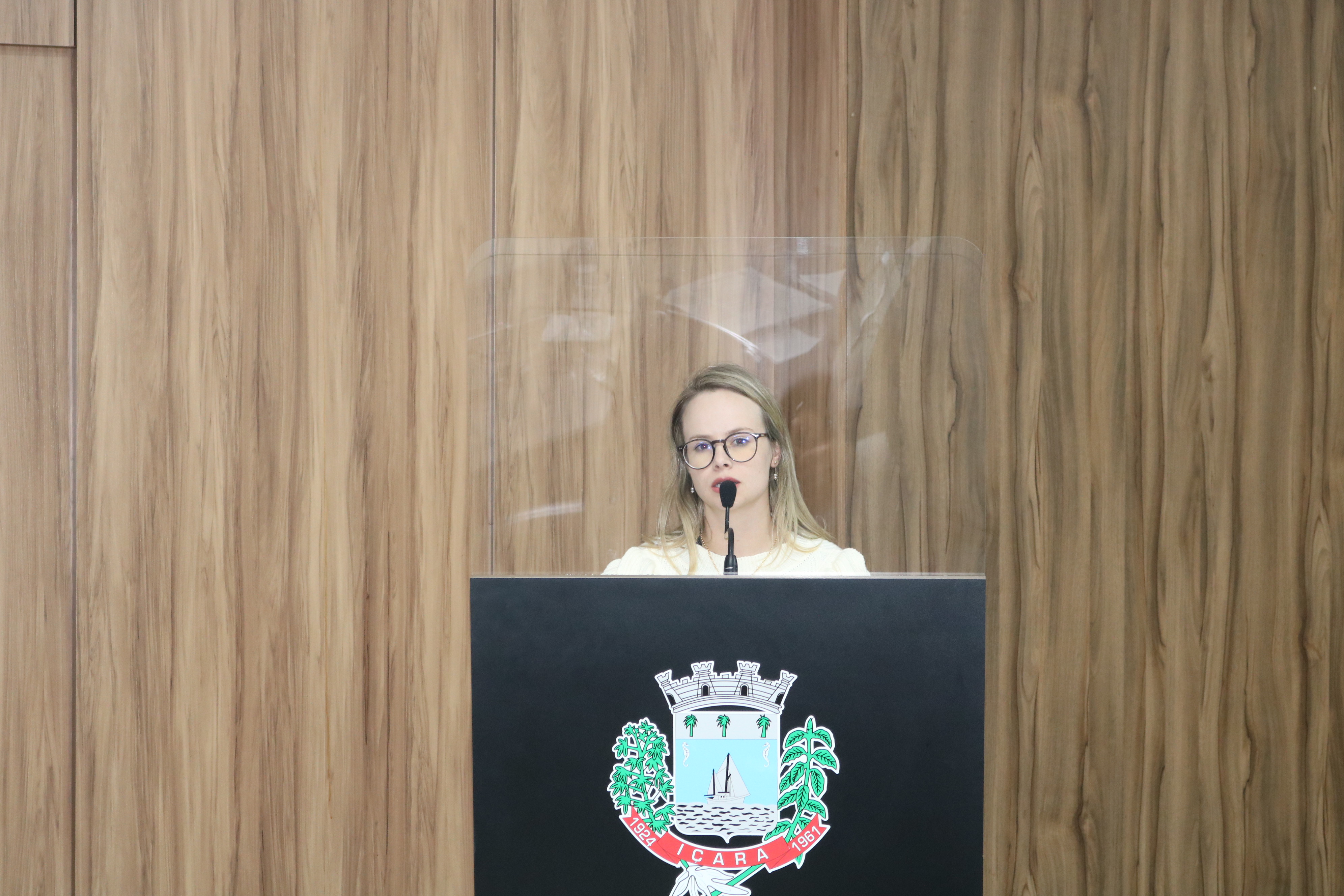 Projeto Limpa Casa foi sugerido pela vereadora Carla de Souza