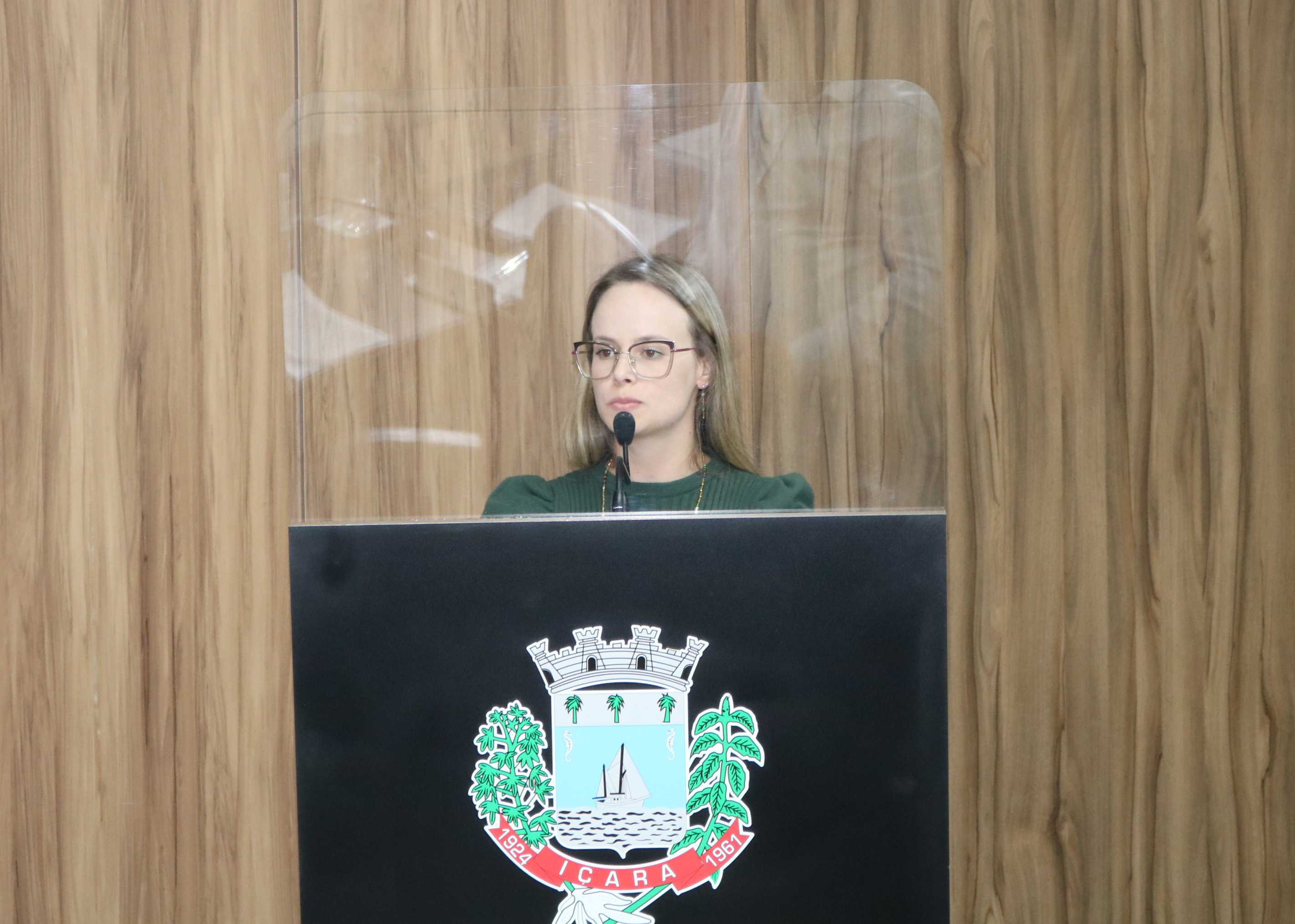 Vereadora Carla pede participa&ccedil;&atilde;o popular a respeito do transporte p&uacute;blico