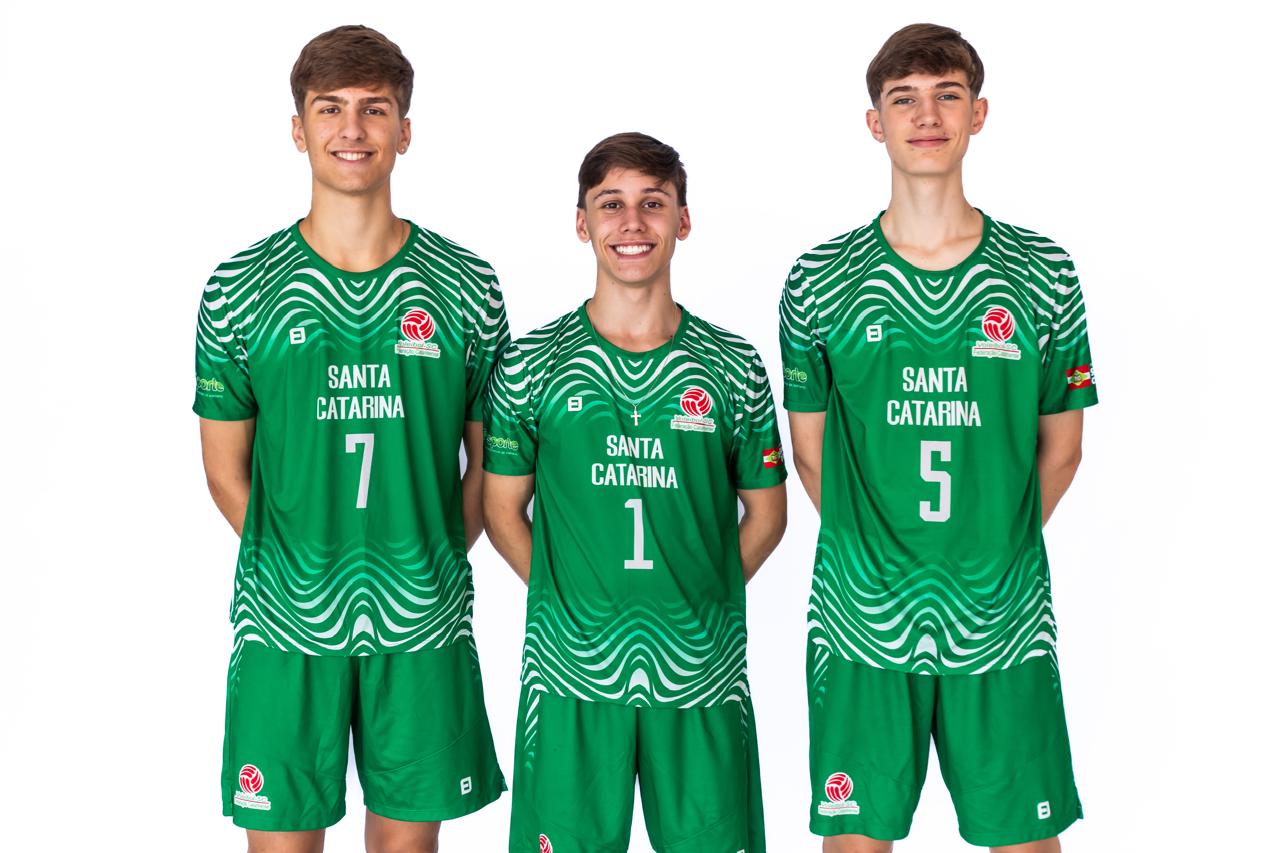 Atletas do V&ocirc;lei de Forquilhinha disputam Campeonato de Sele&ccedil;&otilde;es em Bras&iacute;lia