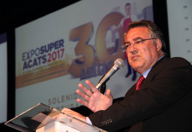 Governador destaca cen&aacute;rio econ&ocirc;mico catarinense