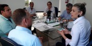 Tati Teixeira dialoga sobre pauta empresarial de Içara e região