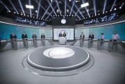 Record TV realiza debate com candidatos à Presidência da República