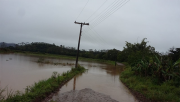 Chuvas intensas bloqueiam estradas e danificam pontes no interior de Jacinto Machado