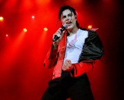 Rodrigo Teaser se apresenta em Crici&uacute;ma antes do Rock in Rio