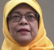 Cingapura tem uma mulher como presidente pela primeira vez