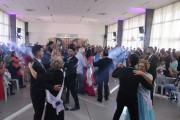 Baile dos Reis e Rainhas da Terceira Idade agita tarde dos idosos da Afasc