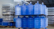 Aumento no custo das embalagens e serviços reflete no setor de água mineral em SC