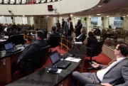 Deputados criticam cobertura de CPI e rejeitam r&oacute;tulo de inquisidores