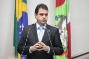 Deputado cobra explica&ccedil;&otilde;es sobre situa&ccedil;&atilde;o das escolas