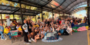 Grupo de alunos da Apae de I&ccedil;ara (SC) participa de Festival de Bonecos em NV