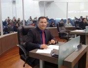 Educadores lotam C&acirc;mara Municipal de Ararangu&aacute;