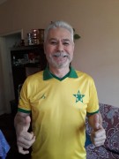 Içarense que reside em Porto Alegre recebe camisa do Barão do Rio Branco