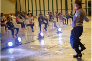 Barbicacho Dança Show se apresenta no Município de Içara
