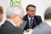 Presidente Bolsonaro acusa governadores de inflarem número de vítimas