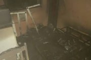 Resid&ecirc;ncia &eacute; parcialmente atingida por fogo no Bairro Demboski em I&ccedil;ara (SC)