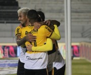 Criciúma E.C vence Ponte Preta-SP no Estádio Moisés Lucarelli