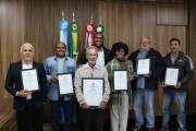 Vereador Eduardo Silva homenageia profissionais de educa&ccedil;&atilde;o f&iacute;sica