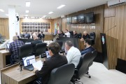 C&acirc;mara Municipal aprova sem aumento os subs&iacute;dios dos vereadores 