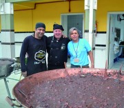 Feijoada da Apae &eacute; sucesso de p&uacute;blico e de gastronomia