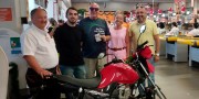 CDL de I&ccedil;ara (SC) encerra promo&ccedil;&otilde;es de 2024 com sorteio de motocicleta