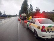 Chuva causa transtornos no trânsito na SC-108 em Cocal do Sul
