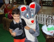 Visita do Coelho da P&aacute;scoa movimenta Crici&uacute;ma Shopping