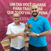 Combea recebe do JI News o troféu de Destaque Urussanguense 2021