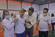 Coopercocal realiza a doação de R$ 10 mil para a APAE de Cocal do Sul