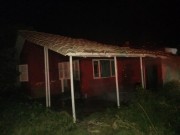 Casa de alvenaria é atingida por incêndio em Balneário Rincão