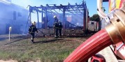 Residência de madeira é destruída por incêndio no Bairro Barracão em Içara