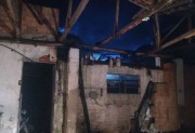 Antiga boate é atingida por incêndio, em Maracajá