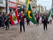 Desfile C&iacute;vico atrai grande p&uacute;blico no Centro Hist&oacute;rico de Urussanga (SC)