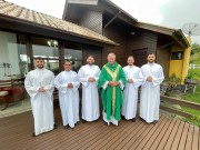 Seminaristas que serão ordenados diáconos participam de retiro