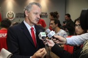 Dresch respalda pedido de impeachment contra Colombo