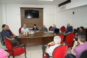 Reunião busca melhorar serviços dos Correios em Içara