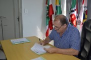 Presidente do Legislativo de Criciúma promulga quatro leis