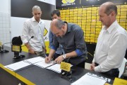 Crici&uacute;ma Esporte Clube e AGEMED firmam contrato