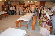 Encontro re&uacute;ne rainhas e princesas de edi&ccedil;&otilde;es da Festa do Vinho