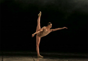 Bailarina de Içara confirmada em Festival Internacional de Dança