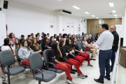 Poder Legislativo de Içara (SC) recebe alunos da Escola Tranquillo Pissetti