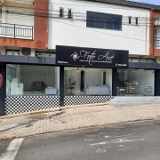 Foto Ax&eacute; est&aacute; atendendo em local mais amplo e confort&aacute;vel