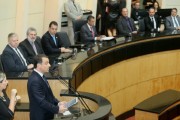 Governador reafirma compromissos de gestão em leitura de mensagem na Alesc