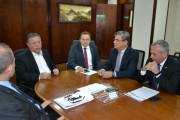 Vice-governador tenta reverter fechamento de f&aacute;brica