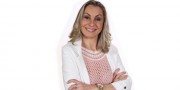 Elisangela Zanolli Manarim assume secretaria de Administração em Içara