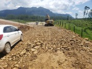 Equipe de obras recupera estrada que estava intransitável entre Siderópolis e Treviso