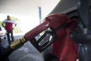Variação no preço da gasolina comum é de R$ 0,18 centavos em postos de Içara