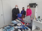 Governo de Içara distribui cobertores mantas e meias para famílias do município