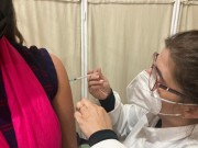 Secretaria da saúde de Içara inicia semana vacinando pessoas com 21 anos de idade