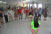 Festa de carnaval da terceira idade re&uacute;ne cerca de 200 idosos